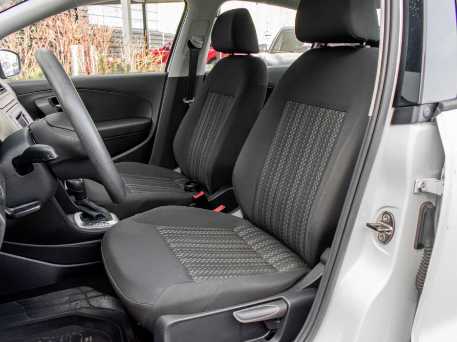 Volkswagen Polo V Рестайлинг Санкт-Петербург  - изображение 15