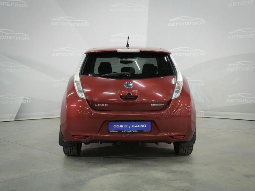Nissan Leaf I (ZE0/AZE0) Новосибирск  - изображение 6