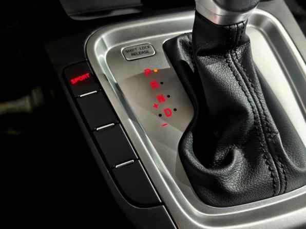 Kia Ceed III с пробегом 2019 года, цена 1 795 000 рублей, 90048 км, универсал, Автокод Объявления