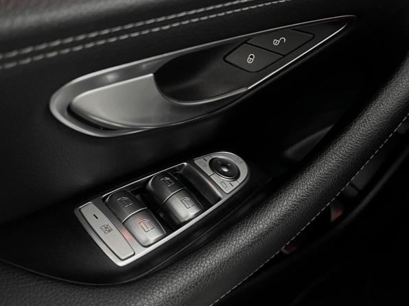 Mercedes-Benz E-Класс V (W213 S213 C238) Рестайлинг с пробегом 2022 года, цена 5 928 900 рублей, 81783 км, седан, Автокод Объявления