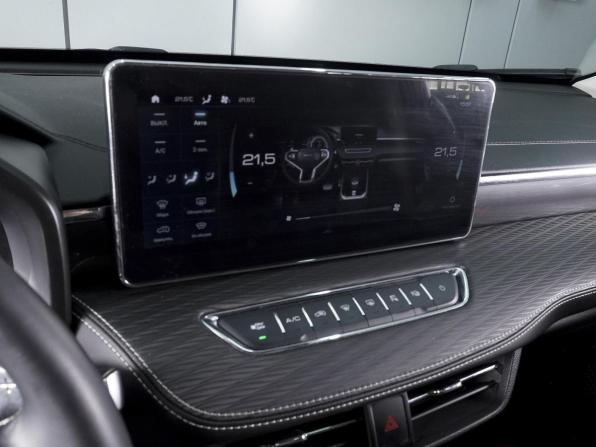 Haval Jolion I Рестайлинг с пробегом 2025 года, цена 2 510 000 рублей, 24211 км, внедорожник, Автокод Объявления