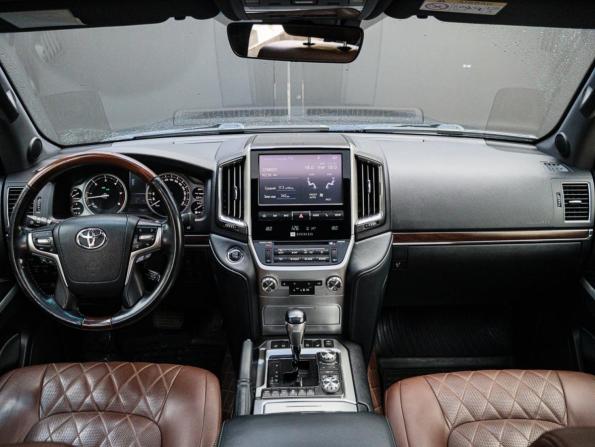 Toyota Land Cruiser 200 Series Рестайлинг 2 с пробегом 2017 года, цена 7 590 000 рублей, 117929 км, внедорожник, Автокод Объявления