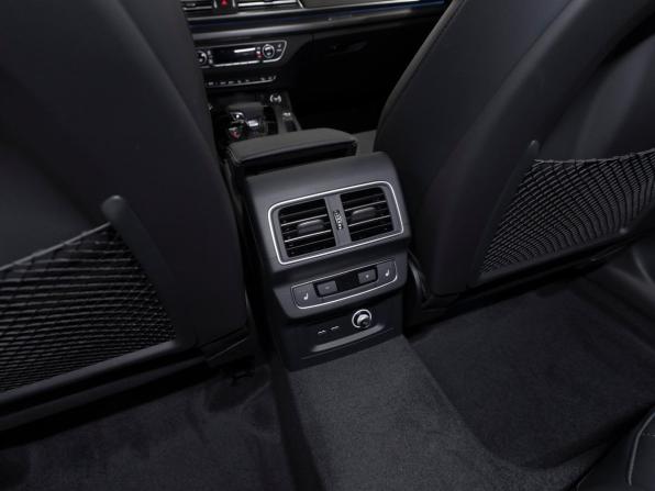 Audi Q5 II (FY) Рестайлинг с пробегом 2025 года, цена 5 700 000 рублей, 20 км, внедорожник, Автокод Объявления