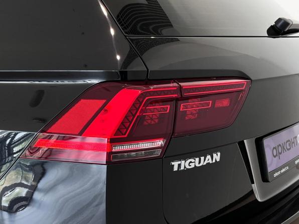 Volkswagen Tiguan II с пробегом 2018 года, цена 2 350 000 рублей, 189838 км, внедорожник, Автокод Объявления