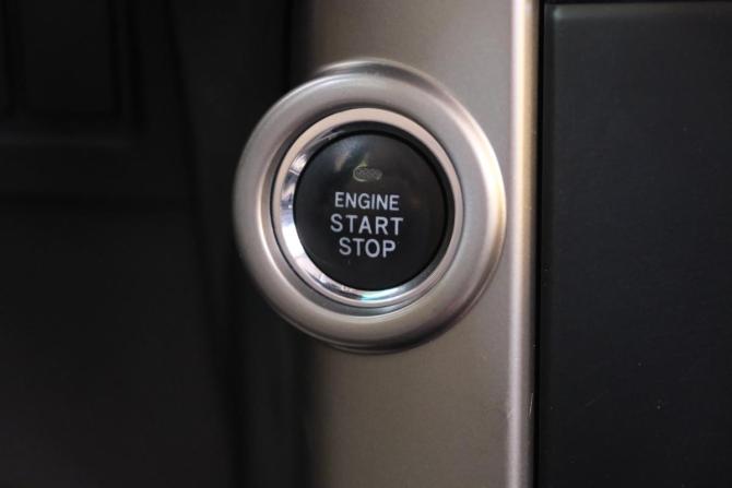 Toyota Land Cruiser Prado 150 Series с пробегом 2013 года, цена 2 929 000 рублей, 210000 км, внедорожник, Автокод Объявления