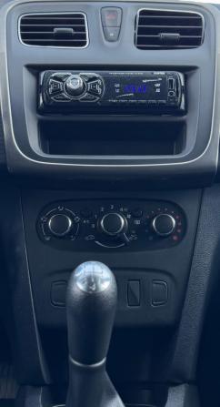 Renault Logan II Рестайлинг с пробегом 2018 года, цена 989 000 рублей, 134500 км, седан, Автокод Объявления