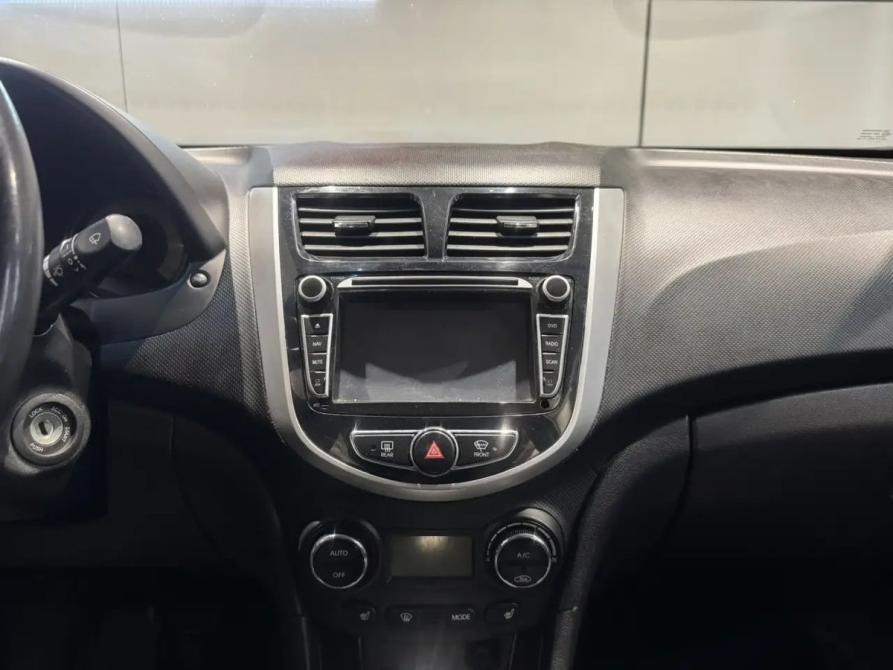 Hyundai Solaris I Новосибирск  - изображение 11