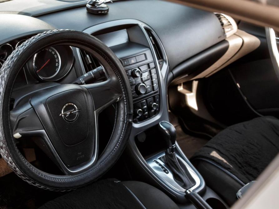 Opel Astra J Рестайлинг Уфа  - изображение 9