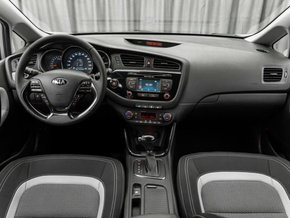 Kia Ceed II с пробегом 2013 года, цена 1 280 000 рублей, 81906 км, хэтчбек, Автокод Объявления