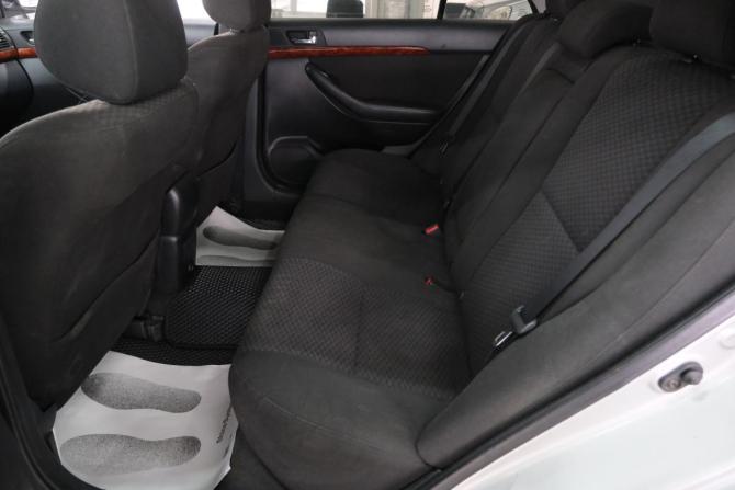 Toyota Avensis II с пробегом 2003 года, цена 699 000 рублей, 310000 км, седан, Автокод Объявления
