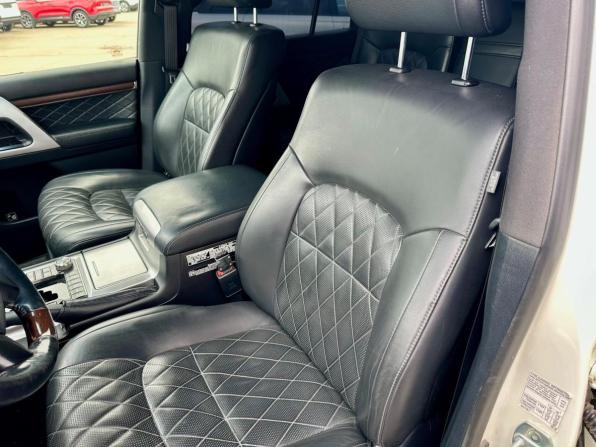 Toyota Land Cruiser 200 Series Рестайлинг 2 с пробегом 2017 года, цена 6 999 999 рублей, 209757 км, внедорожник, Автокод Объявления