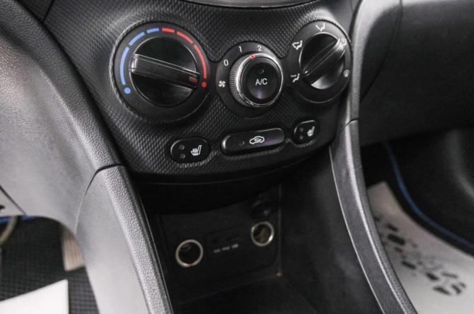 Hyundai Solaris I с пробегом 2013 года, цена 899 000 рублей, 161000 км, седан, Автокод Объявления