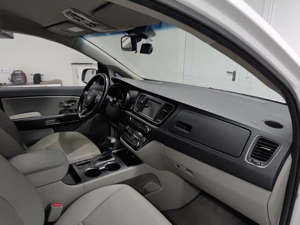 Kia Carnival III с пробегом 2020 года, цена 2 750 000 рублей, 119091 км, минивэн, Автокод Объявления
