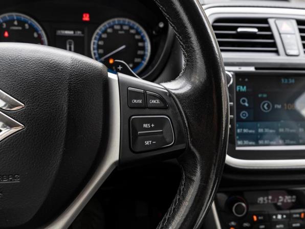 Suzuki SX4 II (S-Cross) с пробегом 2013 года, цена 1 230 000 рублей, 157693 км, хэтчбек, Автокод Объявления
