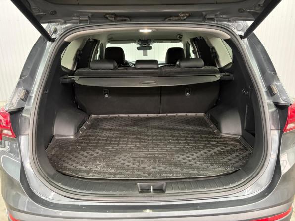 Hyundai Santa Fe IV Рестайлинг с пробегом 2022 года, цена 3 697 000 рублей, 30811 км, внедорожник, Автокод Объявления