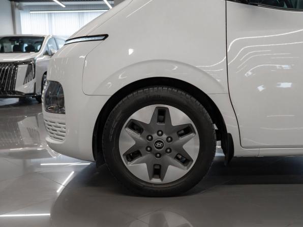 Hyundai Staria I с пробегом 2021 года, цена 5 380 000 рублей, 49261 км, минивэн, Автокод Объявления