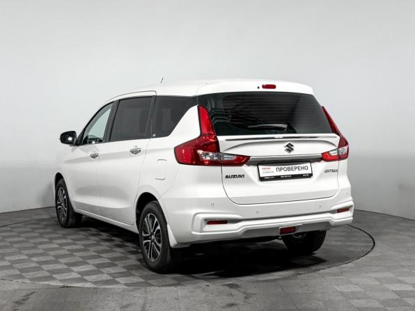 Suzuki Ertiga II Рестайлинг с пробегом 2022 года, цена 1 909 000 рублей, 4594 км, компактвэн, Автокод Объявления