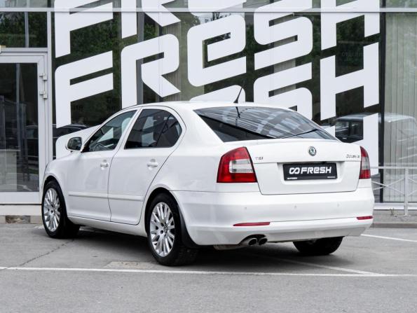 Skoda Octavia II (A5) Рестайлинг с пробегом 2012 года, цена 830 000 рублей, 291379 км, лифтбек, Автокод Объявления