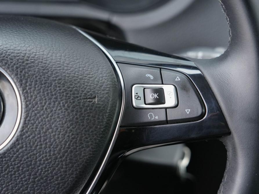 Volkswagen Polo V Рестайлинг Новосибирск  - изображение 16