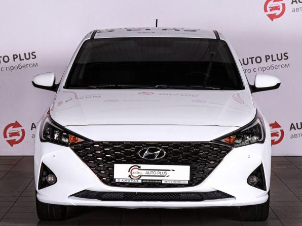 Hyundai Solaris II с пробегом 2020 года, цена 1 380 000 рублей, 145840 км, седан, Автокод Объявления