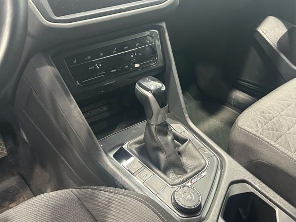 Volkswagen Tiguan II Рестайлинг с пробегом 2021 года, цена 2 999 999 рублей, 100218 км, внедорожник, Автокод Объявления