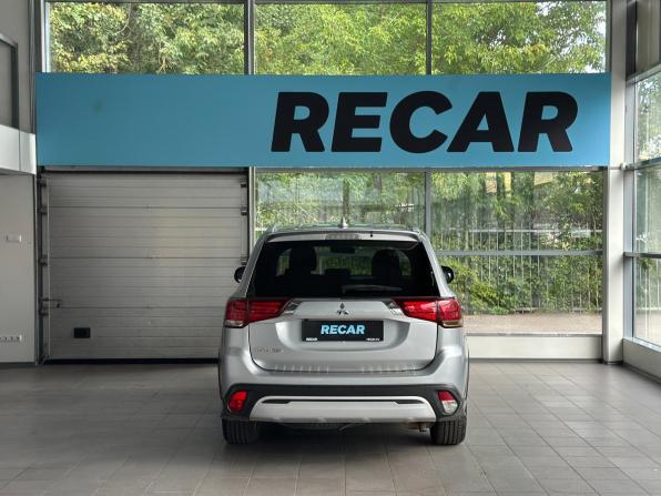 Mitsubishi Outlander III Рестайлинг 3 с пробегом 2020 года, цена 2 050 000 рублей, 106888 км, внедорожник, Автокод Объявления