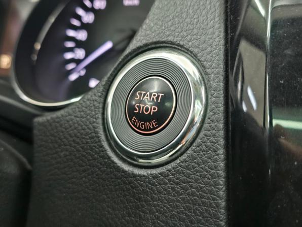 Nissan Qashqai II с пробегом 2018 года, цена 1 775 000 рублей, 152000 км, внедорожник, Автокод Объявления