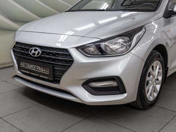 Hyundai Solaris II с пробегом 2017 года, цена 1 198 000 рублей, 172473 км, седан, Автокод Объявления