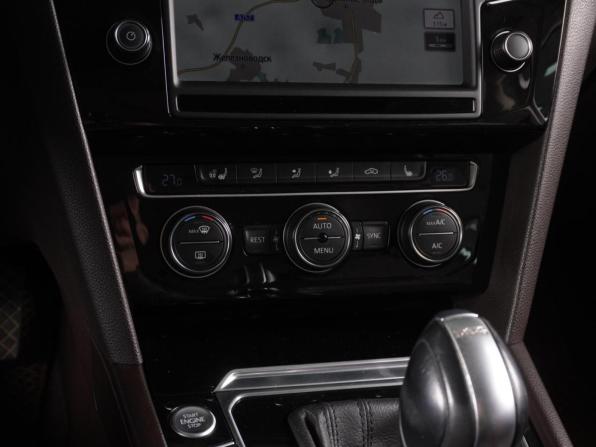 Volkswagen Passat B8 с пробегом 2015 года, цена 1 819 000 рублей, 255551 км, седан, Автокод Объявления
