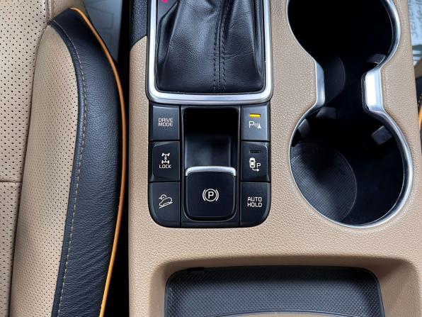 Kia Sportage IV Рестайлинг с пробегом 2020 года, цена 2 475 000 рублей, 119843 км, внедорожник, Автокод Объявления