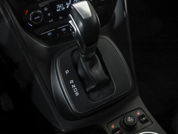 Ford Kuga II Рестайлинг с пробегом 2016 года, цена 1 299 000 рублей, 95123 км, внедорожник, Автокод Объявления