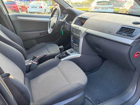 Opel Astra H Рестайлинг с пробегом 2012 года, цена 505 000 рублей, 226647 км, седан, Автокод Объявления