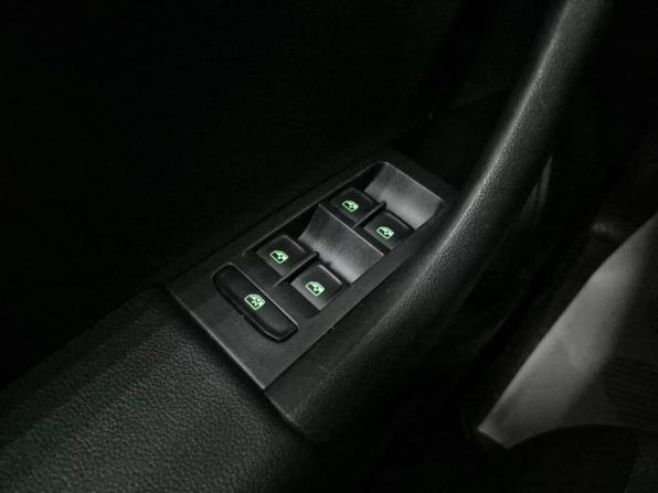 Skoda Rapid I Рестайлинг с пробегом 2018 года, цена 1 190 000 рублей, 126942 км, лифтбек, Автокод Объявления