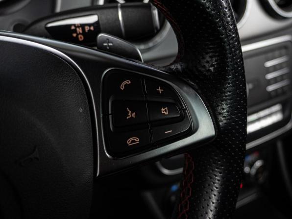 Mercedes-Benz CLA I (C117 X117) Рестайлинг с пробегом 2019 года, цена 2 150 000 рублей, 72835 км, седан, Автокод Объявления