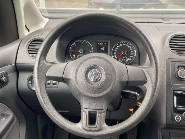 Volkswagen Caddy III Рестайлинг с пробегом 2014 года, цена 1 330 000 рублей, 247393 км, компактвэн, Автокод Объявления
