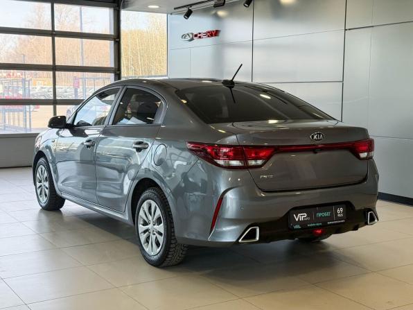 Kia Rio IV Рестайлинг с пробегом 2021 года, цена 1 517 000 рублей, 80349 км, седан, Автокод Объявления