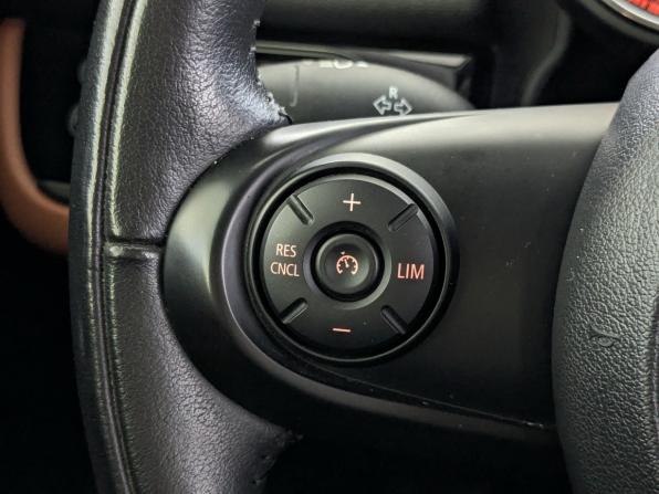 Mini Countryman II с пробегом 2019 года, цена 3 000 000 рублей, 77588 км, внедорожник, Автокод Объявления