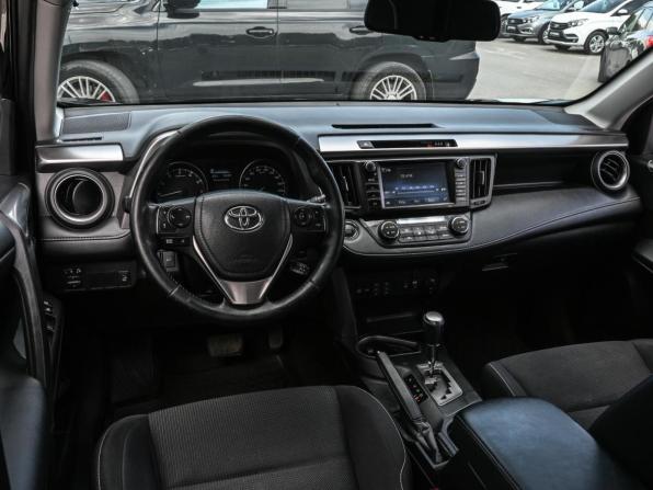 Toyota RAV4 IV (XA40) Рестайлинг с пробегом 2017 года, цена 2 130 000 рублей, 187439 км, внедорожник, Автокод Объявления