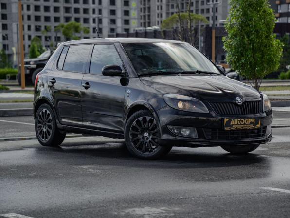 Skoda Fabia II Рестайлинг с пробегом 2013 года, цена 890 000 рублей, 126528 км, хэтчбек, Автокод Объявления