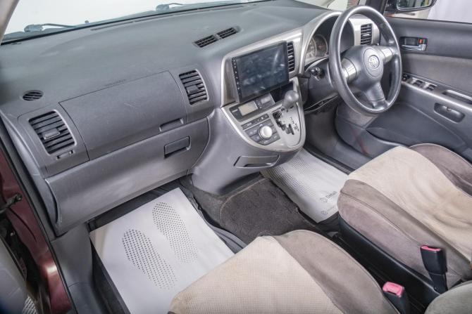 Toyota Wish I Рестайлинг с пробегом 2008 года, цена 1 129 000 рублей, 239000 км, компактвэн, Автокод Объявления