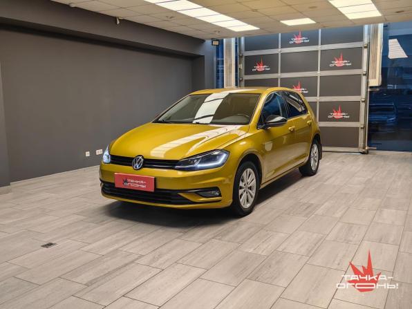 Volkswagen Golf VII Рестайлинг с пробегом 2018 года, цена 1 788 000 рублей, 113000 км, хэтчбек, Автокод Объявления