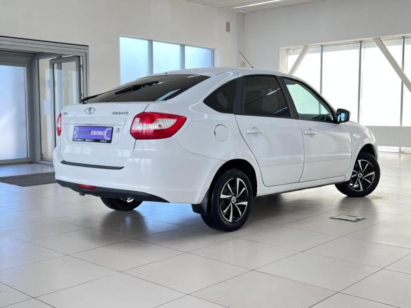 Lada (ВАЗ) Granta I с пробегом 2015 года, цена 550 000 рублей, 108695 км, лифтбек, Автокод Объявления