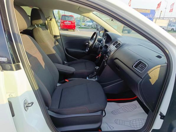 Volkswagen Polo V Рестайлинг с пробегом 2017 года, цена 1 129 995 рублей, 143744 км, седан, Автокод Объявления