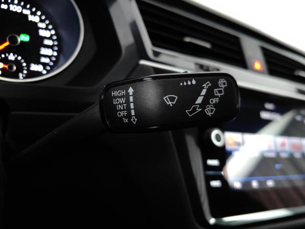Volkswagen Tiguan II с пробегом 2019 года, цена 2 239 000 рублей, 82000 км, внедорожник, Автокод Объявления