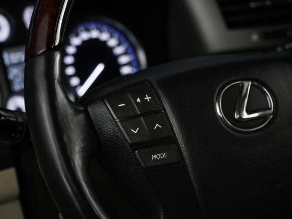 Lexus LX III с пробегом 2010 года, цена 3 049 046 рублей, 413497 км, внедорожник, Автокод Объявления