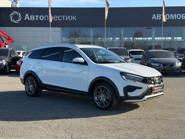 Lada (ВАЗ) Vesta I Рестайлинг (NG) с пробегом 2024 года, цена 1 398 000 рублей, 39000 км, универсал, Автокод Объявления
