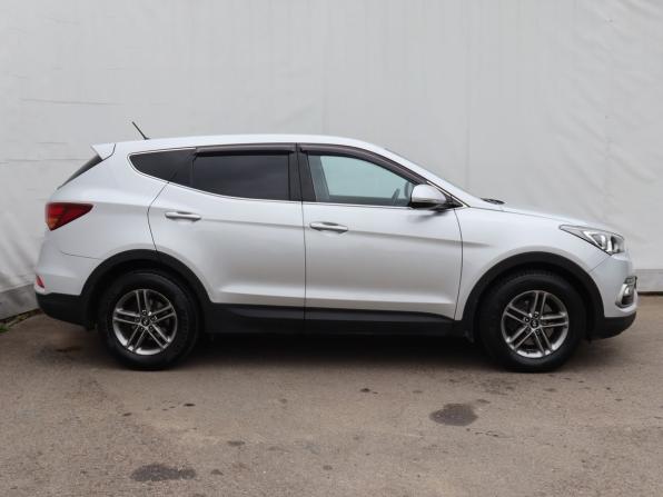 Hyundai Santa Fe III Рестайлинг с пробегом 2015 года, цена 2 400 000 рублей, 56624 км, внедорожник, Автокод Объявления