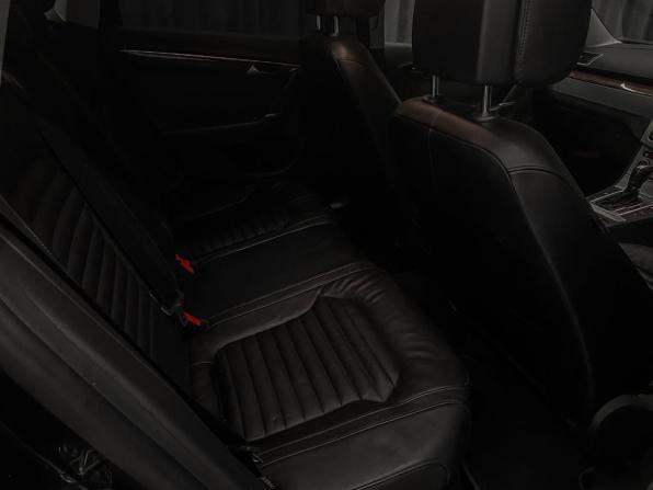 Volkswagen Passat B7 с пробегом 2012 года, цена 1 150 000 рублей, 122100 км, универсал, Автокод Объявления