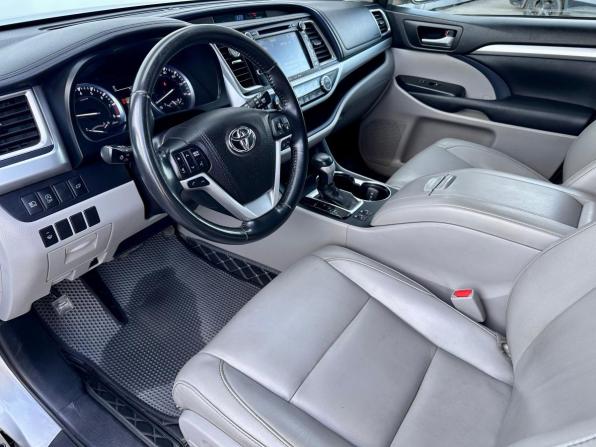 Toyota Highlander III (XU50) Рестайлинг с пробегом 2017 года, цена 3 190 000 рублей, 112000 км, внедорожник, Автокод Объявления
