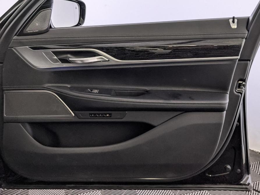 BMW 7 серии VI (G11/G12) Рестайлинг Москва  - изображение 25